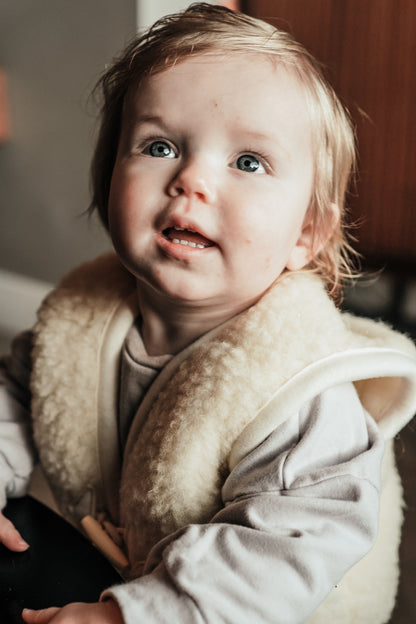 [We Are Wovens] Wool Bodywarmer - Flat White