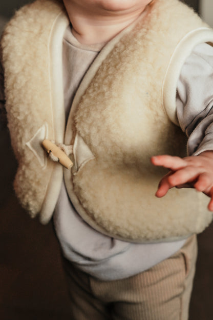 [We Are Wovens] Wool Bodywarmer - Flat White