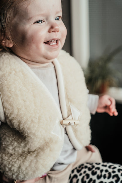 [We Are Wovens] Wool Bodywarmer - Flat White