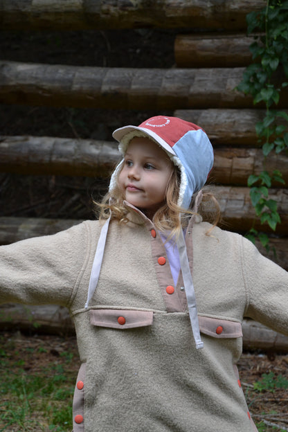 [HAPPY MESS] ORGANIC COTTON PLUSH CAP - ARCTIC CHERRY