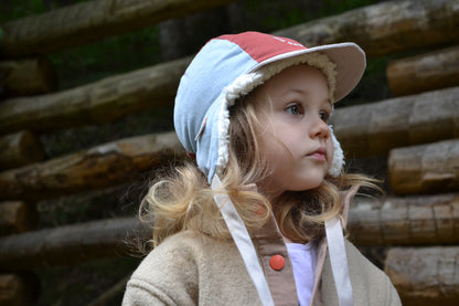 [HAPPY MESS] ORGANIC COTTON PLUSH CAP - ARCTIC CHERRY