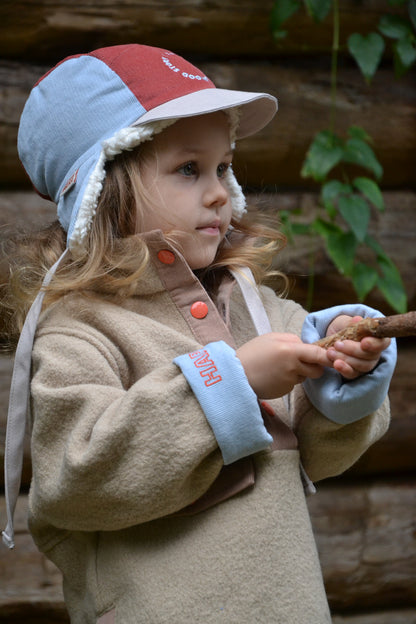 [HAPPY MESS] ORGANIC COTTON PLUSH CAP - ARCTIC CHERRY