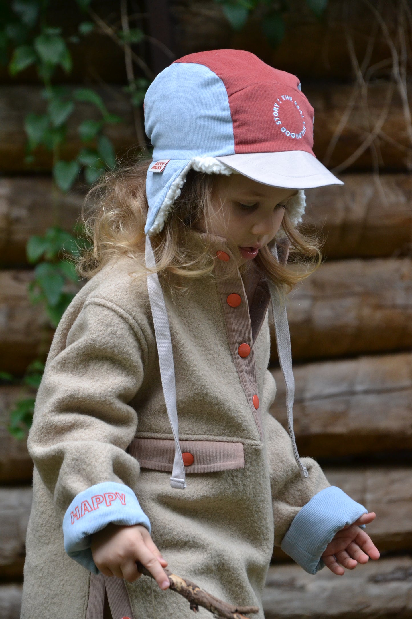 [HAPPY MESS] ORGANIC COTTON PLUSH CAP - ARCTIC CHERRY