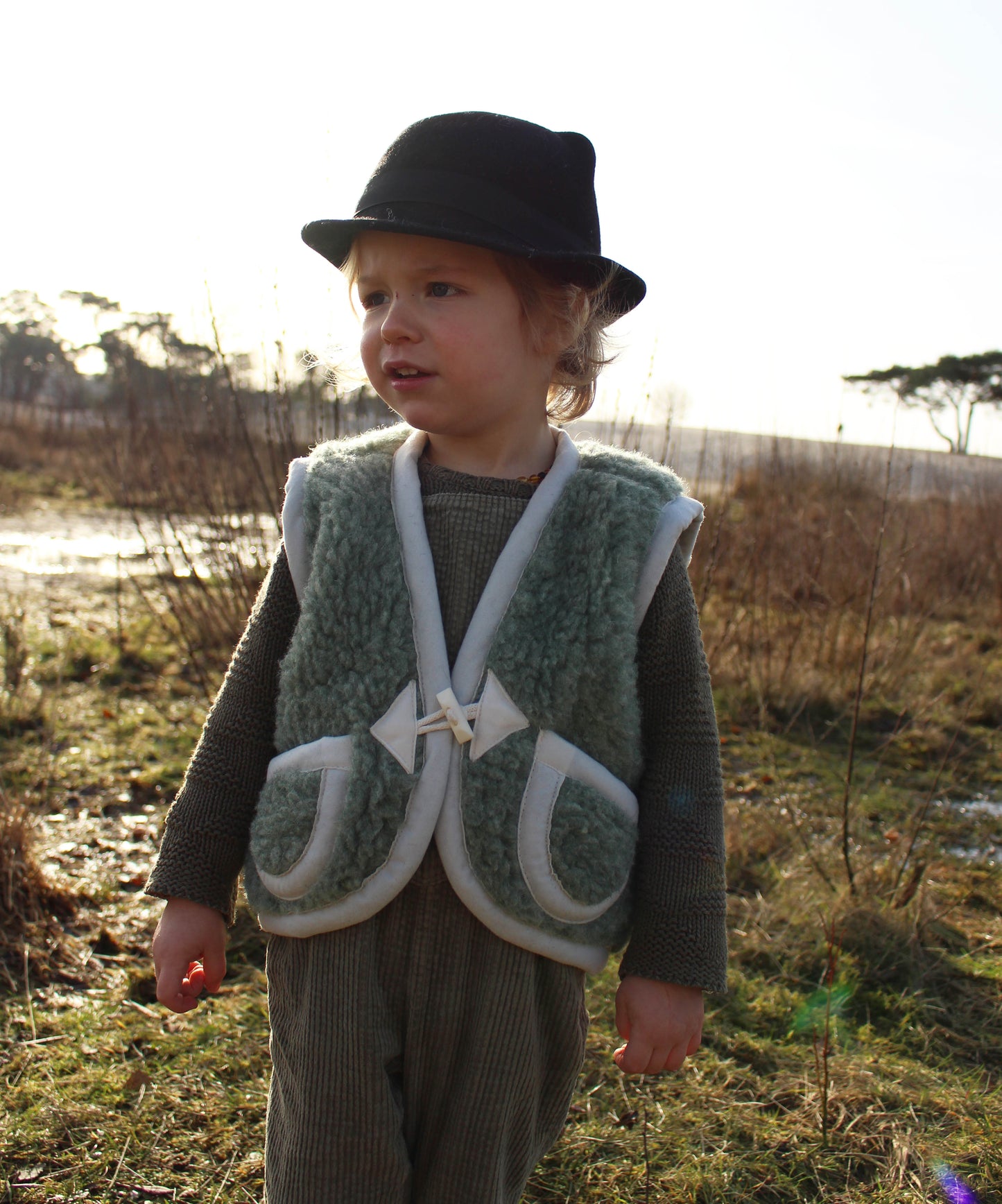 [We Are Wovens] Wool Bodywarmer - Matcha Green